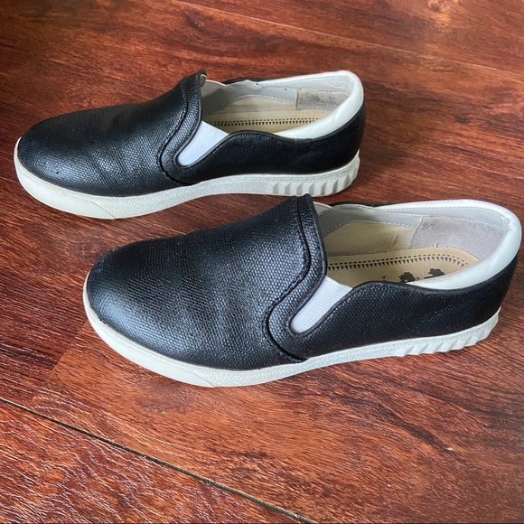 Sam Edelman Shoes - 3/$30 💰 Circus Sam Edelman Cruz Slip-On Sneakers